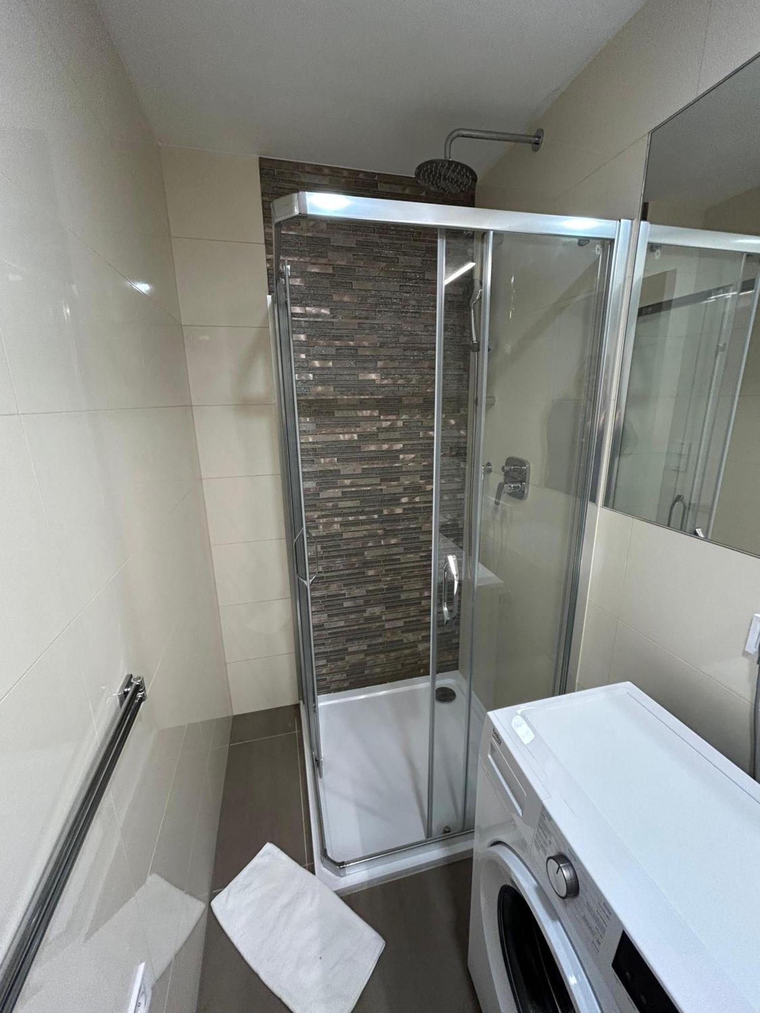 פראג Rasinovo Nabrezi - Riverside Residence מראה חיצוני תמונה