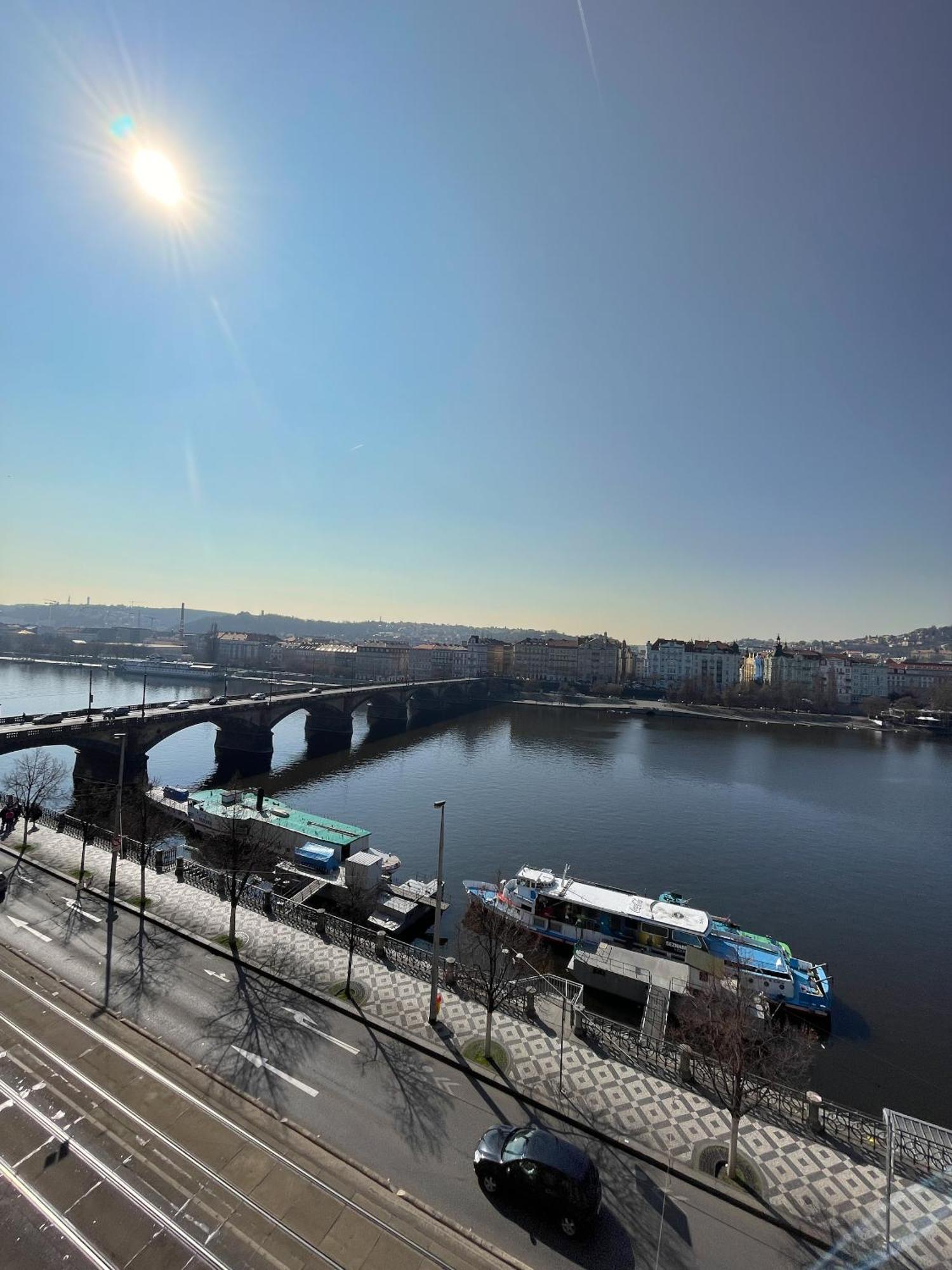 פראג Rasinovo Nabrezi - Riverside Residence מראה חיצוני תמונה